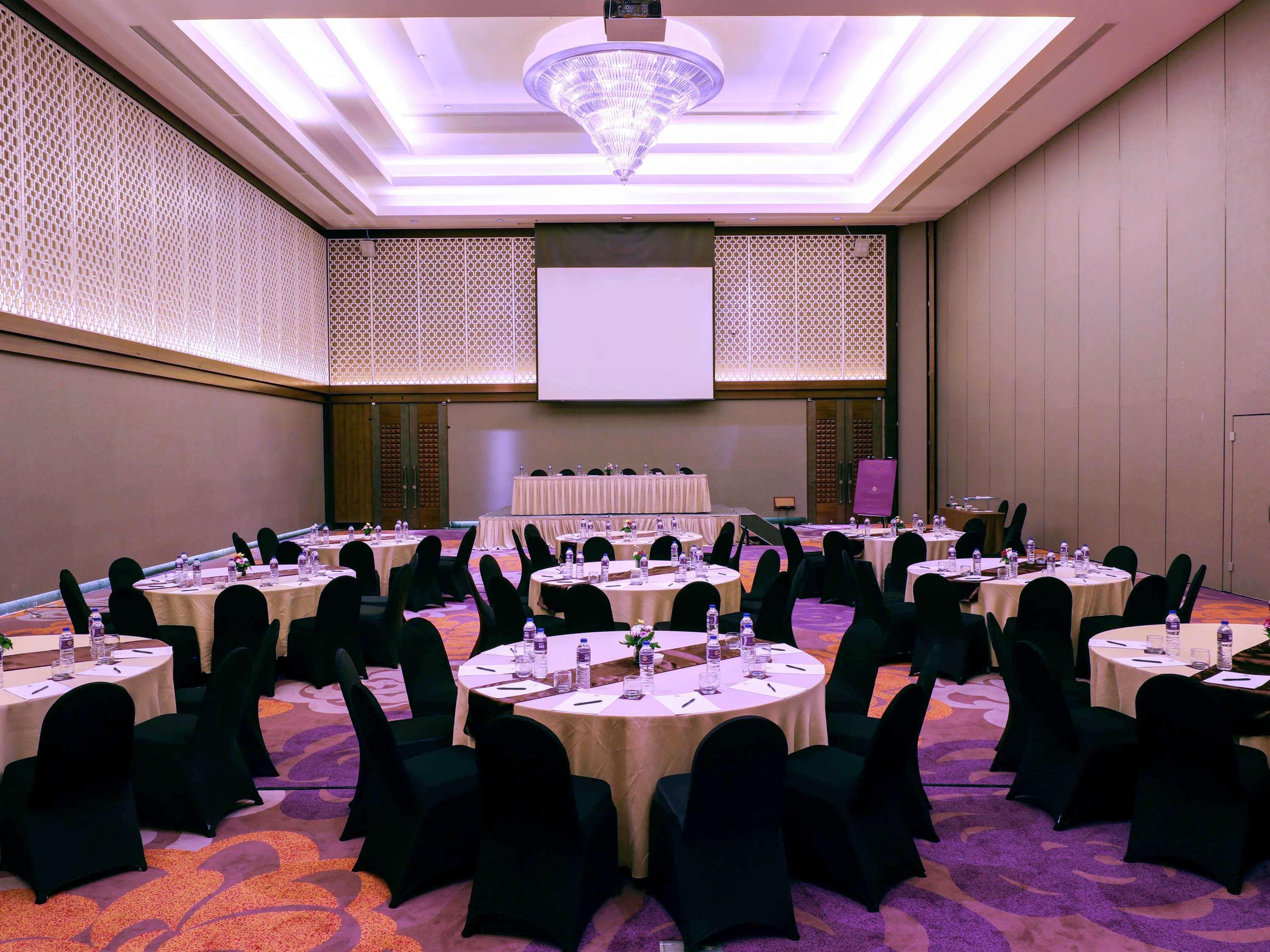 Grand Mercure Bandung Setiabudi Экстерьер фото