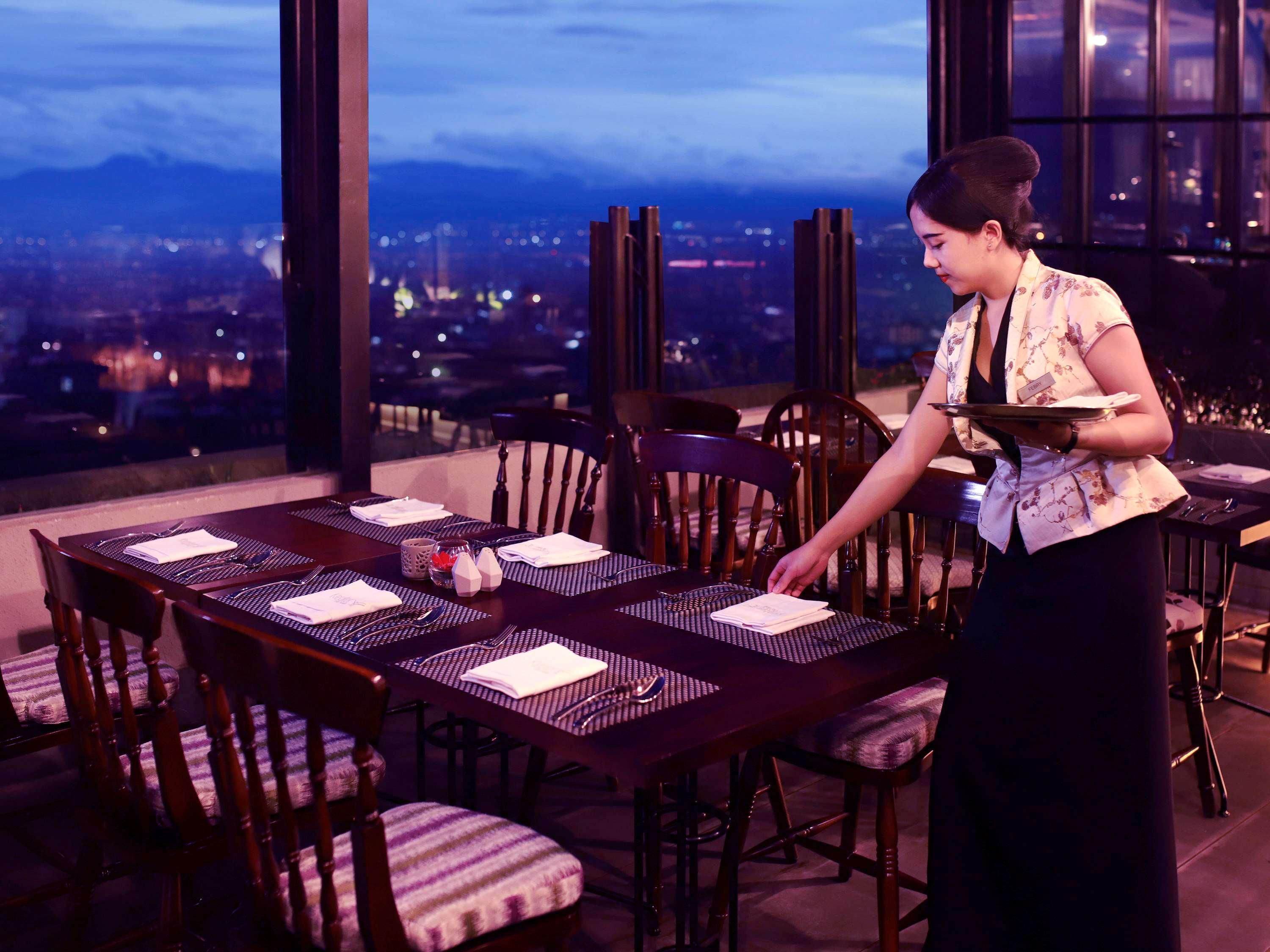 Grand Mercure Bandung Setiabudi Экстерьер фото